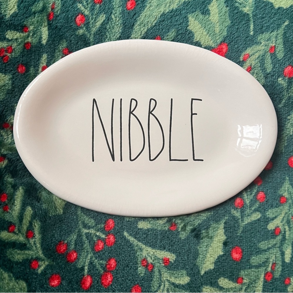 Rae Dunn nibble